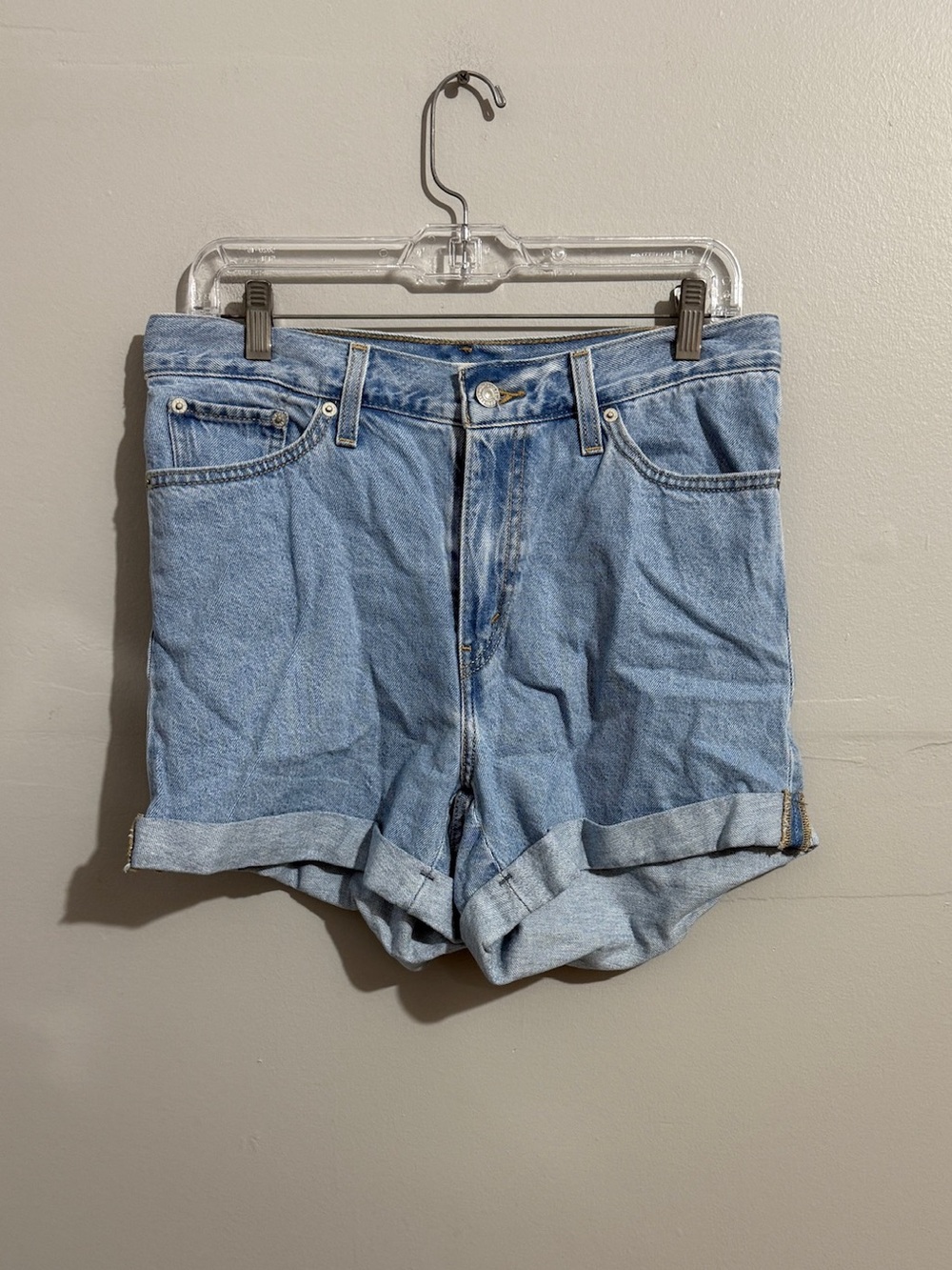 Levis 80s Mom Shorts Womens 29 High Rise Light Wash Cuffed Denim Jean Shorts - Picture 2 of 13